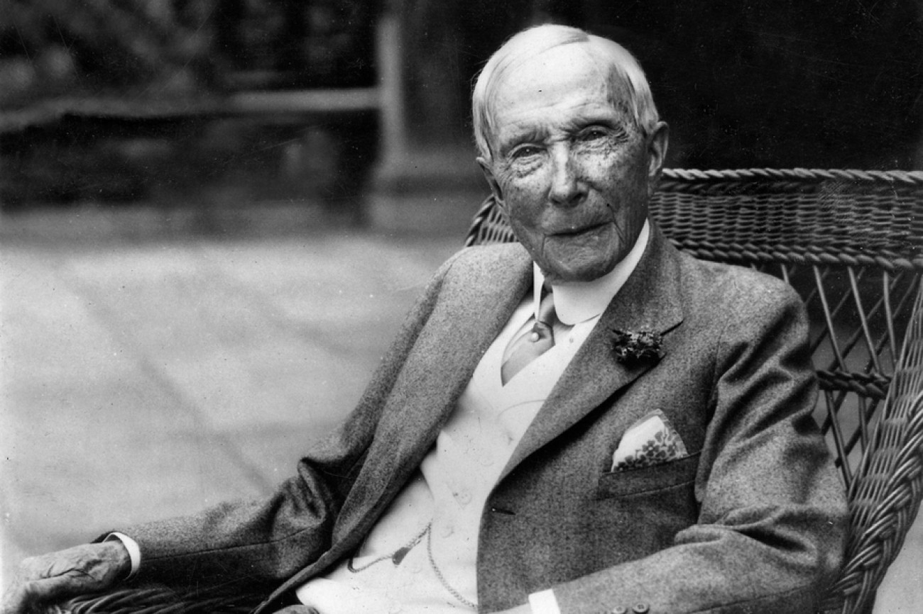 Frases de John Davison Rockefeller - A boa liderança é mostrar as