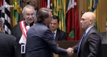 VÍDEO: Bolsonaro e Moraes se encontram pela primeira vez após indulto presidencial