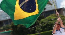 Bolsonaro convoca eleitores a utilizarem bandeira do Brasil nas ruas