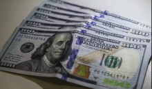 Dólar cai para R$ 6,10 e fecha no menor valor desde dezembro