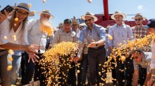 Governador do Rio Grande do Sul participa da 12ª Abertura da Colheita do Milho em Paulo Bento