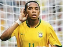 Defesa de Robinho recorre ao Supremo e pede que ex-jogador seja solto