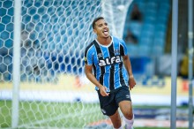 Grêmio vence por goleada o Pelotas na 7ª rodada do Gauchão