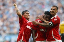 INTER VENCE GRE-NAL E ABRE VANTAGEM NA DECISÃO