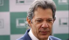 Ordem é negociar e não retaliar, diz Haddad sobre tarifas dos EUA