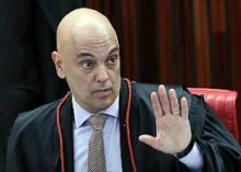 Moraes assume mais uma ofensiva contra o Congresso e tenta limitar decisão da Câmara em defesa de Ramagem
