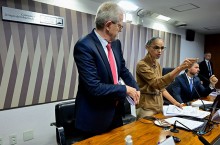 Embate no Senado: Ministra Marina Silva abandona audiência após críticas de senadores da Amazônia
