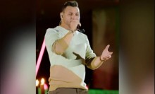 Cantor da banda Desejo de Menina é preso após show na Paraíba