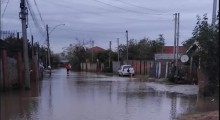 Enchente volta a atingir Ilha da Pintada em Porto Alegre