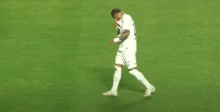 Neymar chora após Santos sofrer 6x0 do Vasco