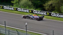 Verstappen larga na pole da corrida sprint em Singapura; Bortoleto sai em 14º