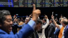Senado aprova PEC do fim da escala 6x1 e texto segue para promulgação