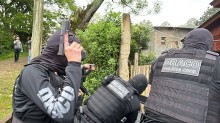 Polícia do RS mira grupo suspeito de comandar o tráfico de dentro de presídios