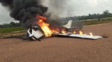 Piloto põe fogo no próprio avião e foge após ser interceptado pela FAB em MT