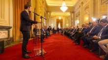 Leite entrega licença à fábrica de celulose de R$ 27 bi, maior investimento privado do RS