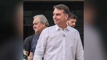 URGENTE: Nos EUA, Flávio se diz “verdadeiro presidente eleito” do Brasil