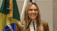 Celina Leão põe três cartões escolares do DF em revisão