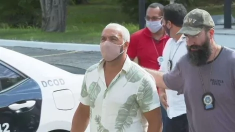 Cantor Belo sendo preso (Crédito: TV Globo)