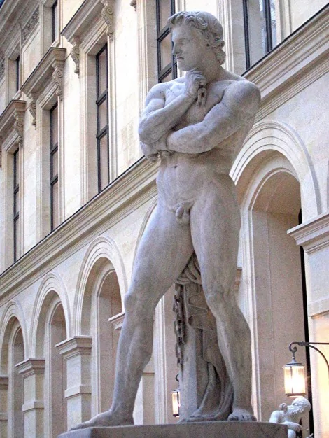 Estátua de Espártaco, no museu de Louvre na França (CRÉDITO: DENIS FOYATIER/MUSÉE DU LOUVRE)