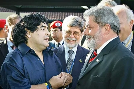 Maradona tinha grande aproximação com políticos de esquerda (CRÉDITO: RICARDO STUCKERT/PT)