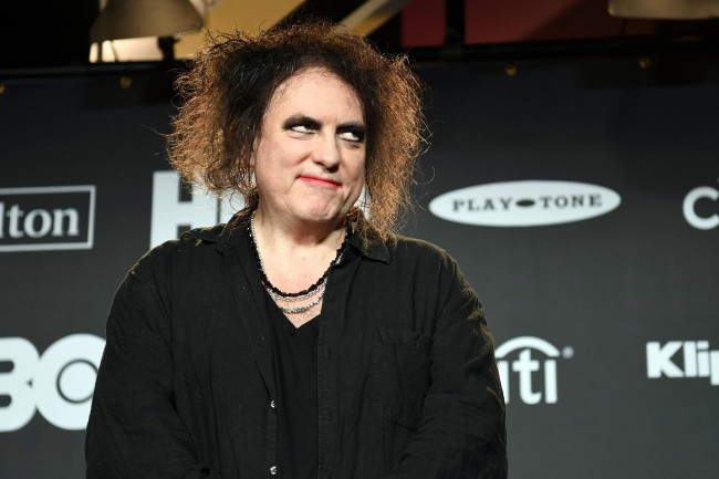 Vocalista Robert Smith (CRÉDITO: REPRODUÇÃO)