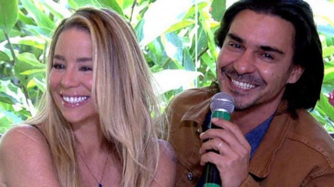 André e a atual mulher, Danielle Winits (CRÉDITO: REPRODUÇÃO)