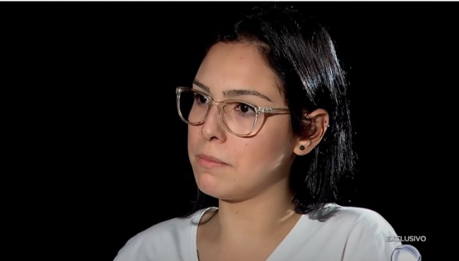 Isabela, hoje, com 21 anos (CRÉDITO: REPRODUÇÃO)