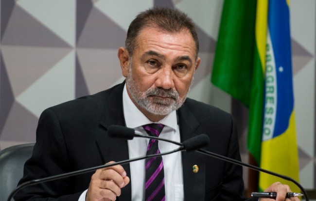 Suspeito pela morte da mãe da própria filha, ex-senador é preso em Goiás