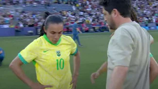 Brasil perde o ouro na final do futebol feminino para os Estados Unidos