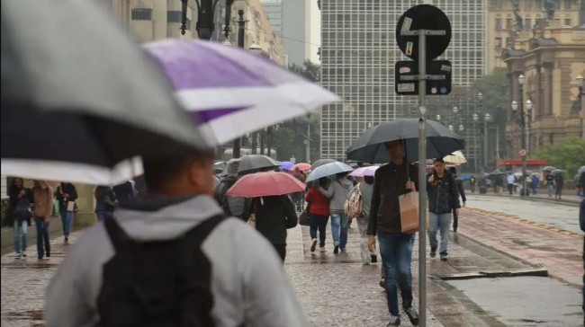 Novembro terá chuvas e calor em excesso em algumas regiões do país