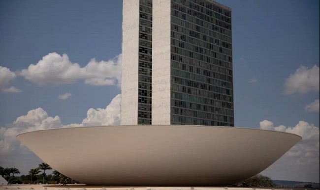 Câmara aprova endurecimento de penas para assassinos de policiais e juízes