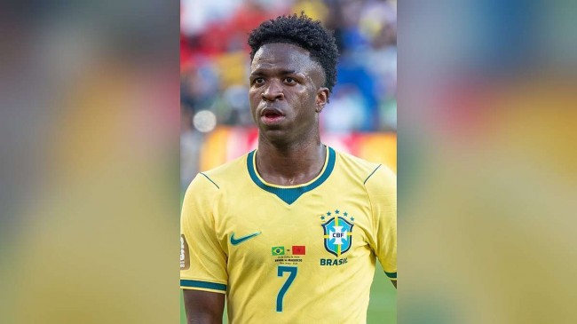 Vini Jr., Marquinhos e Gabriel Magalhães disputam a Bola de Ouro nesta segunda em Londres